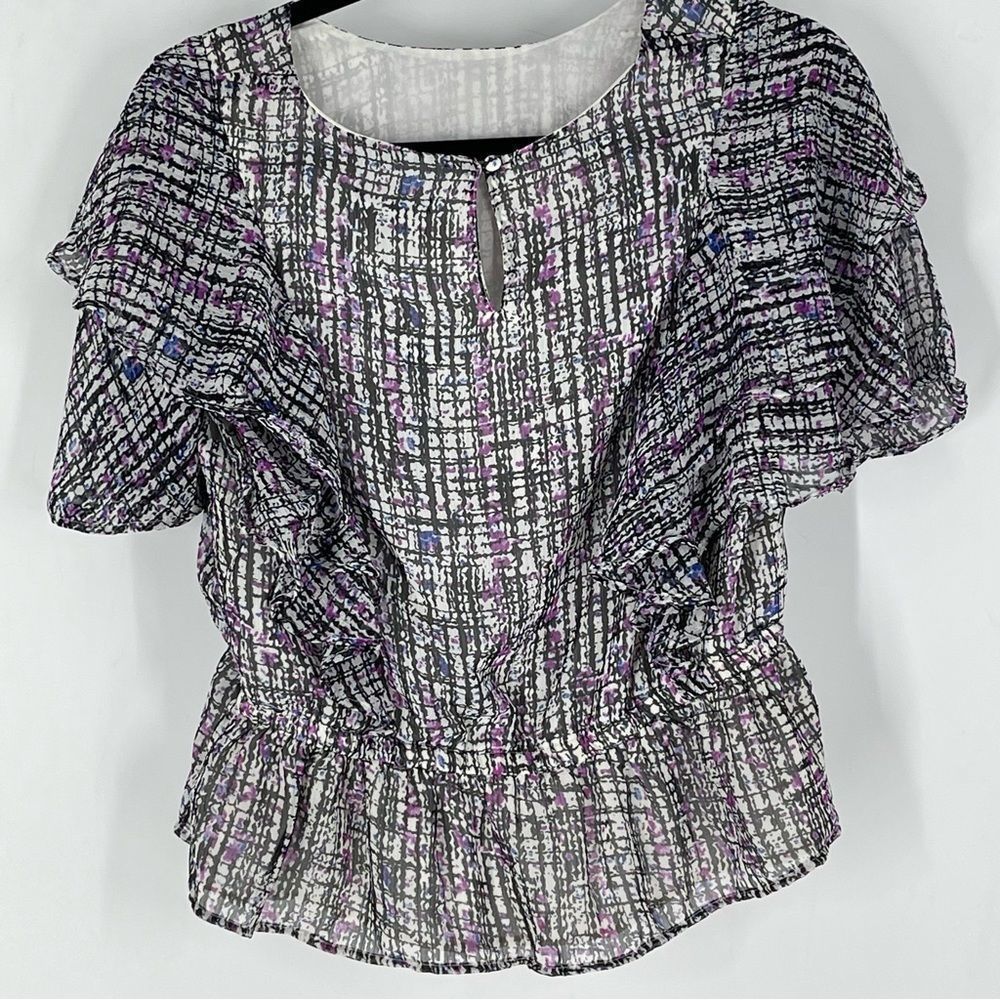 NWT EXPRESS WOMEN’s top, blouse, short sleeve with lots of ruffles, size Large - Picture 9 of 9
